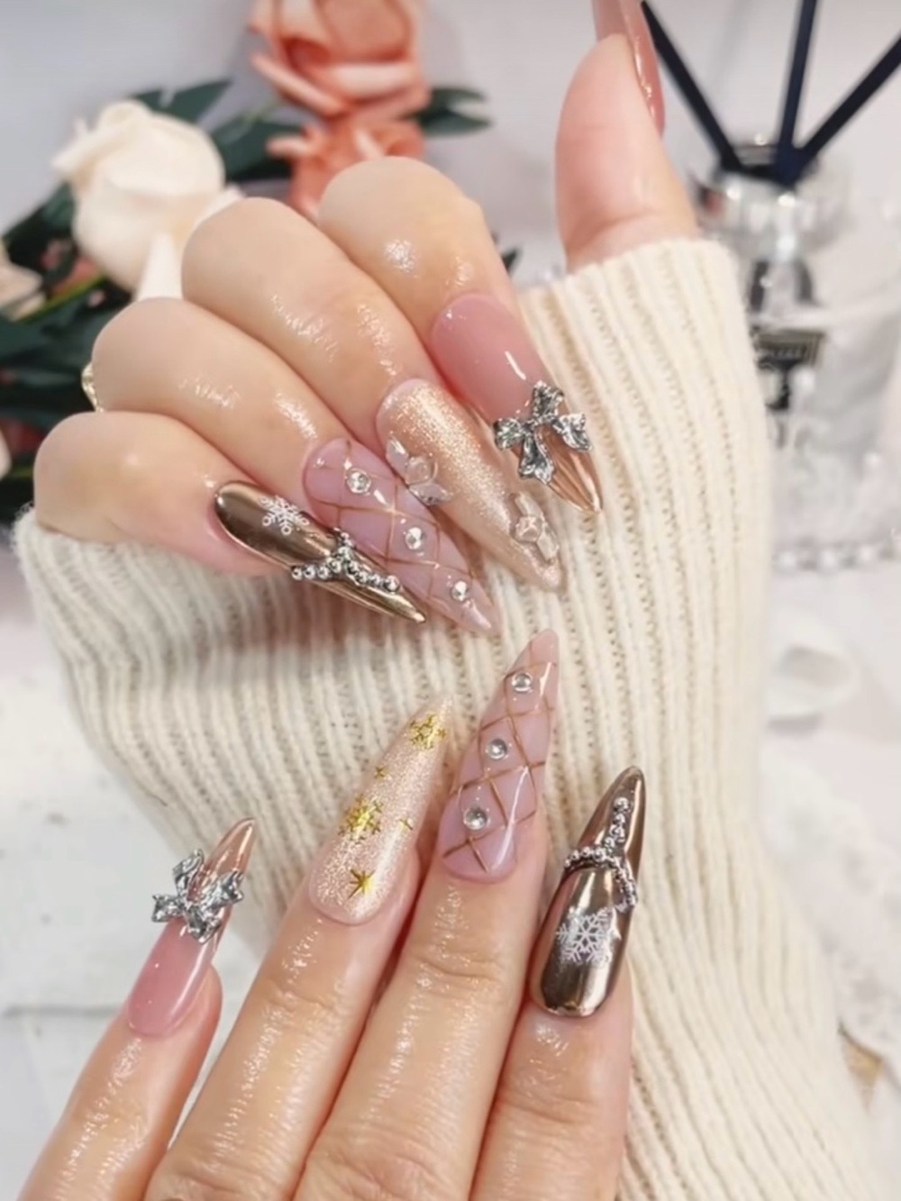 NailVesta Stiletto Press-On Nail Set - Imperial Frost